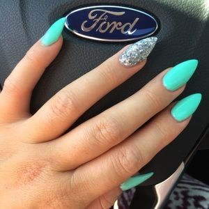 Meet your Posher, Amonte